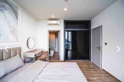 Condo in Chatuchak, Bangkok, Thailand, 2 bedrooms  № 133668 - photo 14