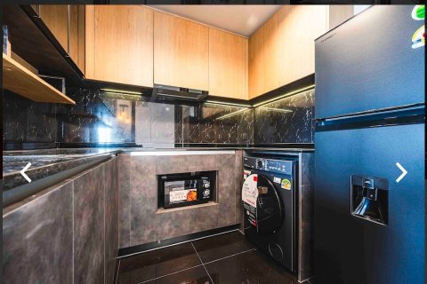 Condo in Chatuchak, Bangkok, Thailand, 2 bedrooms  № 133668 - photo 8