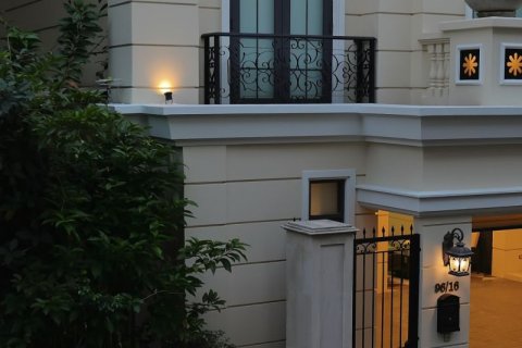 Вилла в Ваттхане, Бангкок, Таиланд с 4 спальнями  № 133669 - фото 4