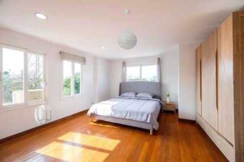 Townhouse in Chatuchak, Bangkok, Thailand 4 bedrooms № 133672 - photo 4
