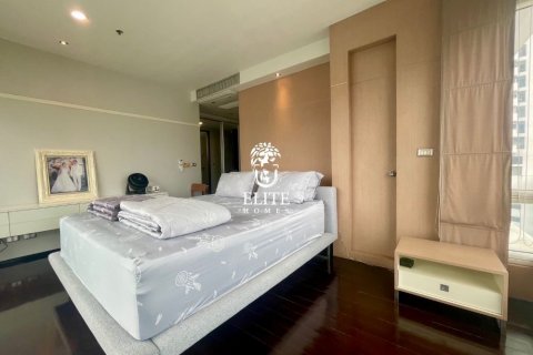 Condo in Watthana, Bangkok, Thailand, 2 bedrooms  № 133670 - photo 9