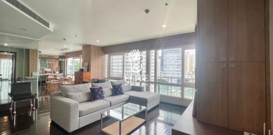 Condo in Watthana, Bangkok, Thailand, 2 bedrooms  № 133670