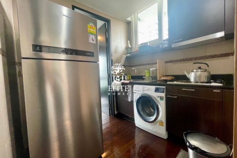 Condo in Watthana, Bangkok, Thailand, 2 bedrooms  № 133670 - photo 5