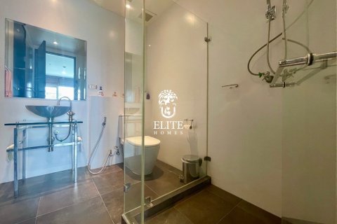 Condo in Watthana, Bangkok, Thailand, 2 bedrooms  № 133670 - photo 11