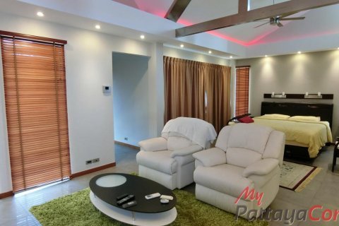 Maison à Bang Lamung, Thaïlande 4 chambres № 32334 - photo 15