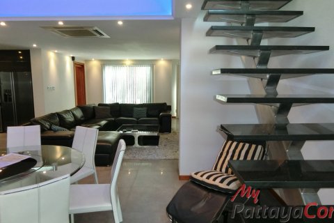 Maison à Bang Lamung, Thaïlande 4 chambres № 32334 - photo 25