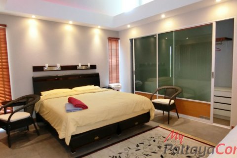 Maison à Bang Lamung, Thaïlande 4 chambres № 32334 - photo 28