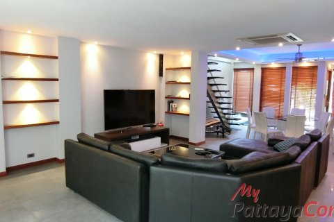 Maison à Bang Lamung, Thaïlande 4 chambres № 32334 - photo 4