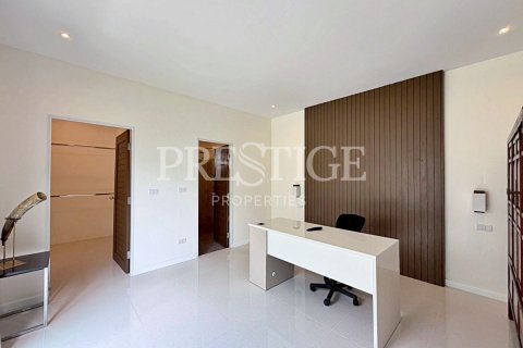 บ้านในพัทยา, ประเทศไทย 4 ห้องนอน № 198312 - รูปถ่าย 25