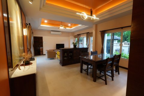 Villa in Phuket, Thailand 3 bedrooms № 154639 - photo 29