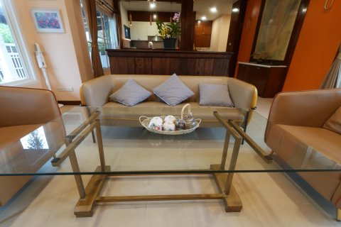 Villa in Phuket, Thailand 3 bedrooms № 154639 - photo 27