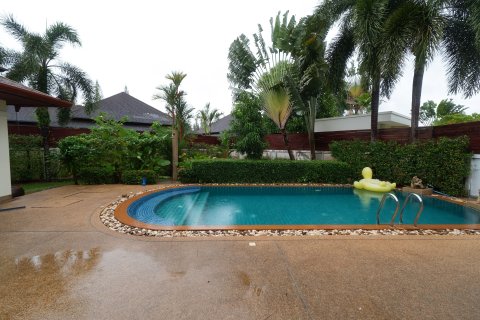 Villa in Phuket, Thailand 3 bedrooms № 154639 - photo 19