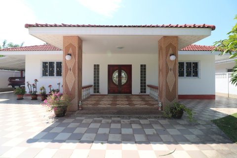 Maison à Udon Thani, Thaïlande 4 chambres № 150049 - photo 6