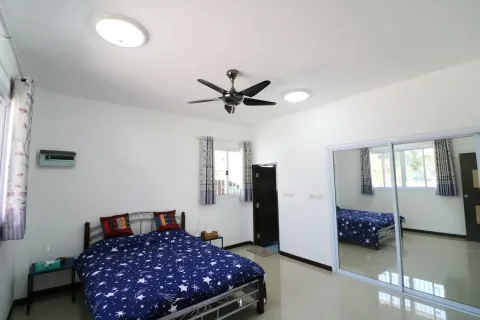 Maison à Udon Thani, Thaïlande 4 chambres № 150049 - photo 30