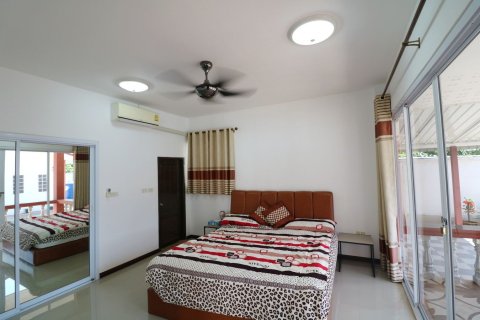 Maison à Udon Thani, Thaïlande 4 chambres № 150049 - photo 25