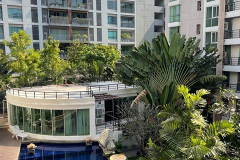 Condo à Bangkok, Thaïlande, 3 chambres № 134704 - photo 2