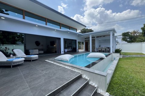 Вилла в Сураттхани, Таиланд с 3 спальнями № 134707 - фото 7