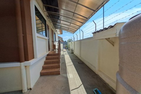 Вилла в Хуа Хине, Таиланд с 3 спальнями  № 135757 - фото 15