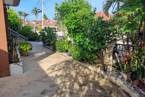 Вилла в Хуа Хине, Таиланд с 3 спальнями  № 135757 - фото 6