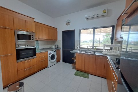 Вилла в Хуа Хине, Таиланд с 3 спальнями  № 135757 - фото 12