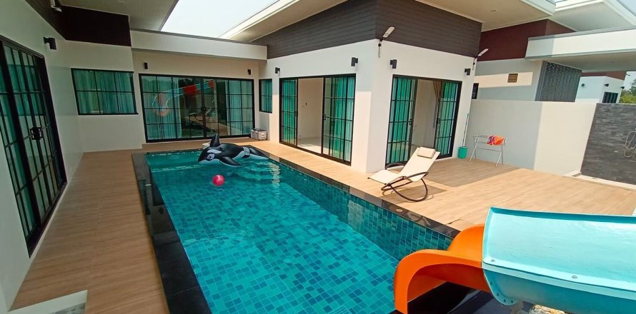 Villa à Hua Hin, Thaïlande 3 chambres № 135646