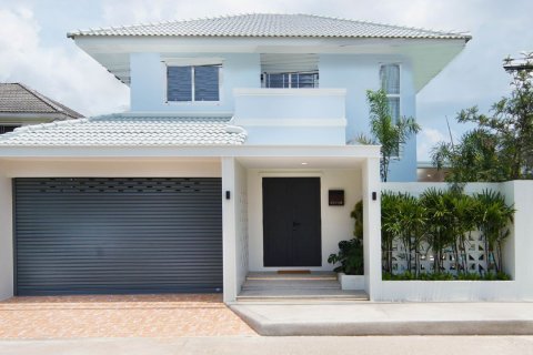 Villa à Khon Kaen, Thaïlande 4 chambres № 135645 - photo 1