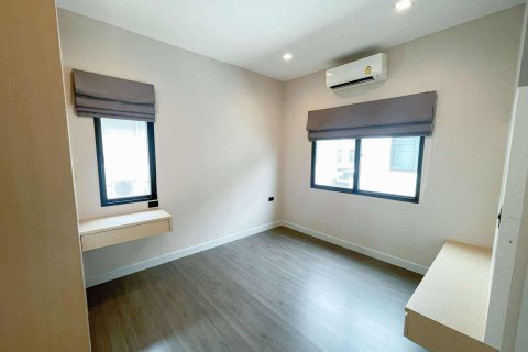 Дом в Банг Круае, Таиланд с 5 спальнями  № 135643 - фото 18