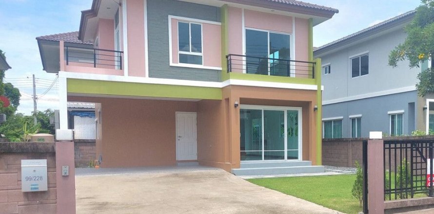 House in Pathum Thani, Thailand 3 bedrooms № 135649