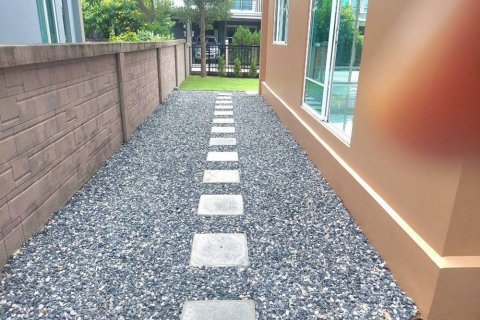 House in Pathum Thani, Thailand 3 bedrooms № 135649 - photo 4