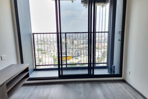 Кондоминиум с 2 спальнями в Бангкапи, Бангкок, Таиланд № 147186 - фото 3