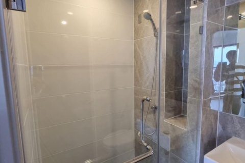 Кондоминиум с 2 спальнями в Бангкапи, Бангкок, Таиланд № 147186 - фото 12