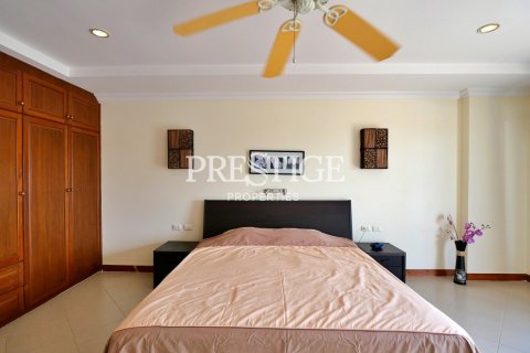 Condo in Pattaya, Thailand, 1 bedroom № 198532 - photo 11