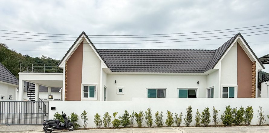 Villa in Hua Hin, Thailand 3 bedrooms № 154037