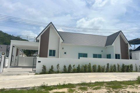 Villa à Hua Hin, Thaïlande 2 chambres № 154037 - photo 1