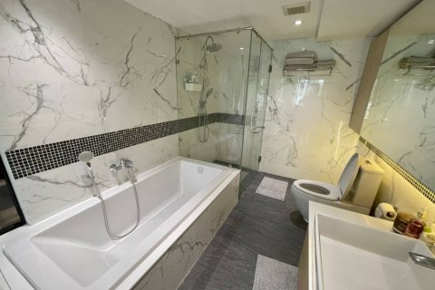 Кондоминиум с 2 спальнями в Клонг Тоэй, Бангкок, Таиланд № 134650 - фото 8