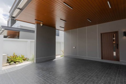 House in Hang Dong, Thailand 4 bedrooms № 134652 - photo 5