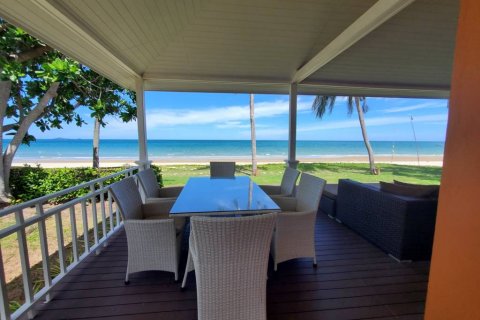 Вилла в Прачуапкхирикхане, Таиланд с 3 спальнями  № 114776 - фото 1