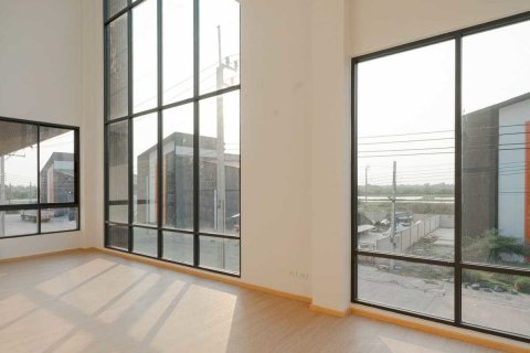 Warehouse in Samut Sakhon, Thailand № 171751 - photo 5