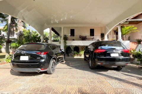 House in Pattaya, Thailand 6 bedrooms № 171752 - photo 9