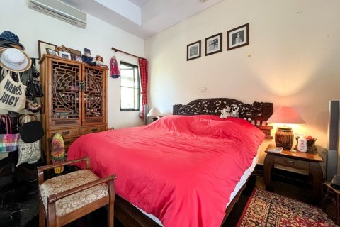 House in Pattaya, Thailand 6 bedrooms № 171752 - photo 13