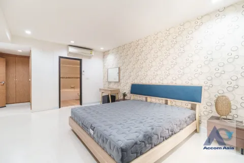 Condominio de 3 dormitorios en Watthana, Bangkok, Tailandia № 214493 - foto 6