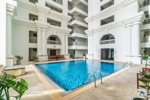 Condominio de 3 dormitorios en Watthana, Bangkok, Tailandia № 214493 - foto 18