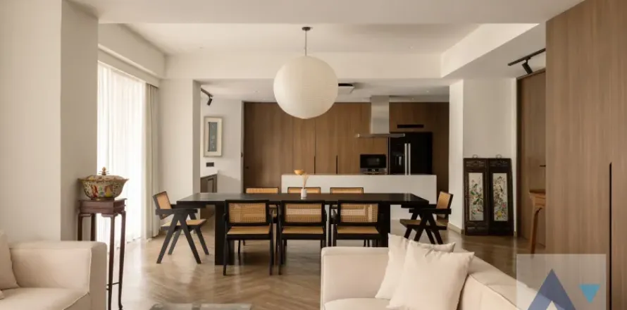 Condominio de 2 dormitorios en Khlong Toei, Bangkok, Tailandia № 214499