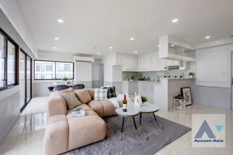 Condo in Khlong Toei, Bangkok, Thailand, 2 bedrooms  № 214497