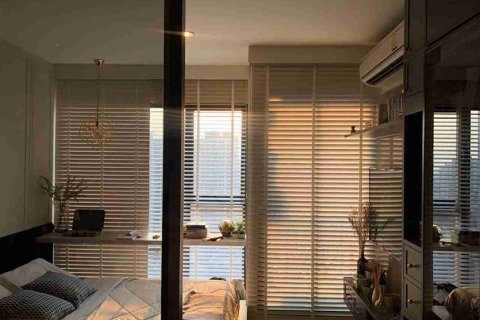 Condo in Bangkok, Thailand, 1 bedroom  № 183557 - photo 1