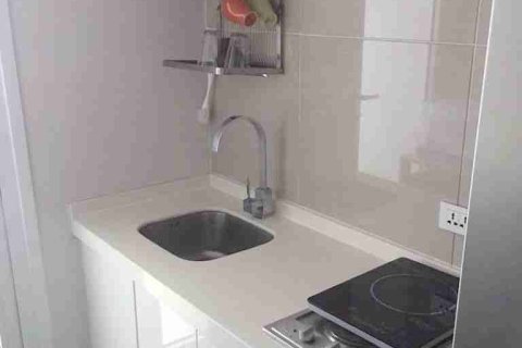 Condo in Bangkok, Thailand, 2 bedrooms № 183555 - photo 4