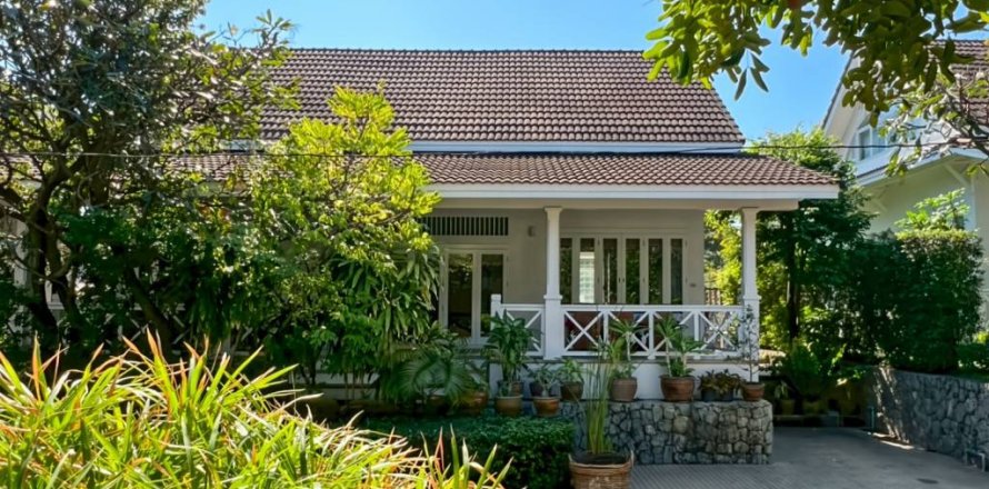 Villa à Hua Hin, Thaïlande 5 chambres № 156295