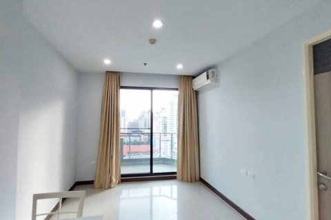 Condo à Bang Kapi, Bangkok, Thaïlande, 1 chambre  № 156294 - photo 3