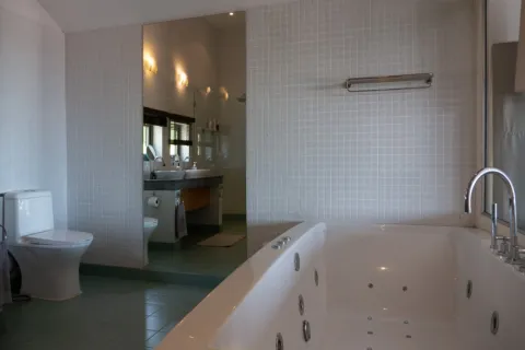 Villa in Phuket, Thailand 4 bedrooms № 156296 - photo 29