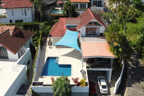 Villa in Phuket, Thailand 4 bedrooms № 156296 - photo 4